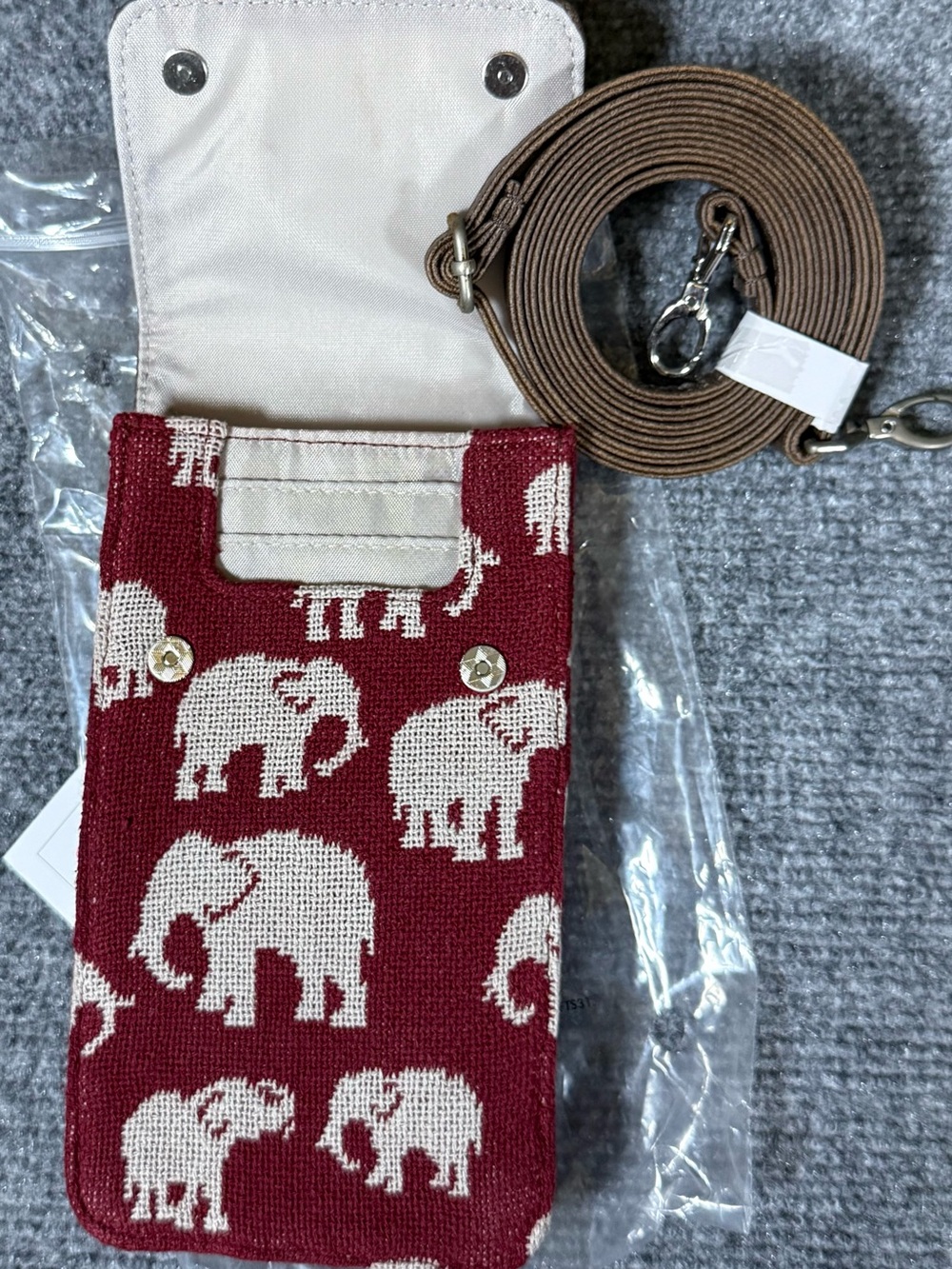 ThirtyOne Crossbody Pouch with Elephant Print - Burgandy BNWT